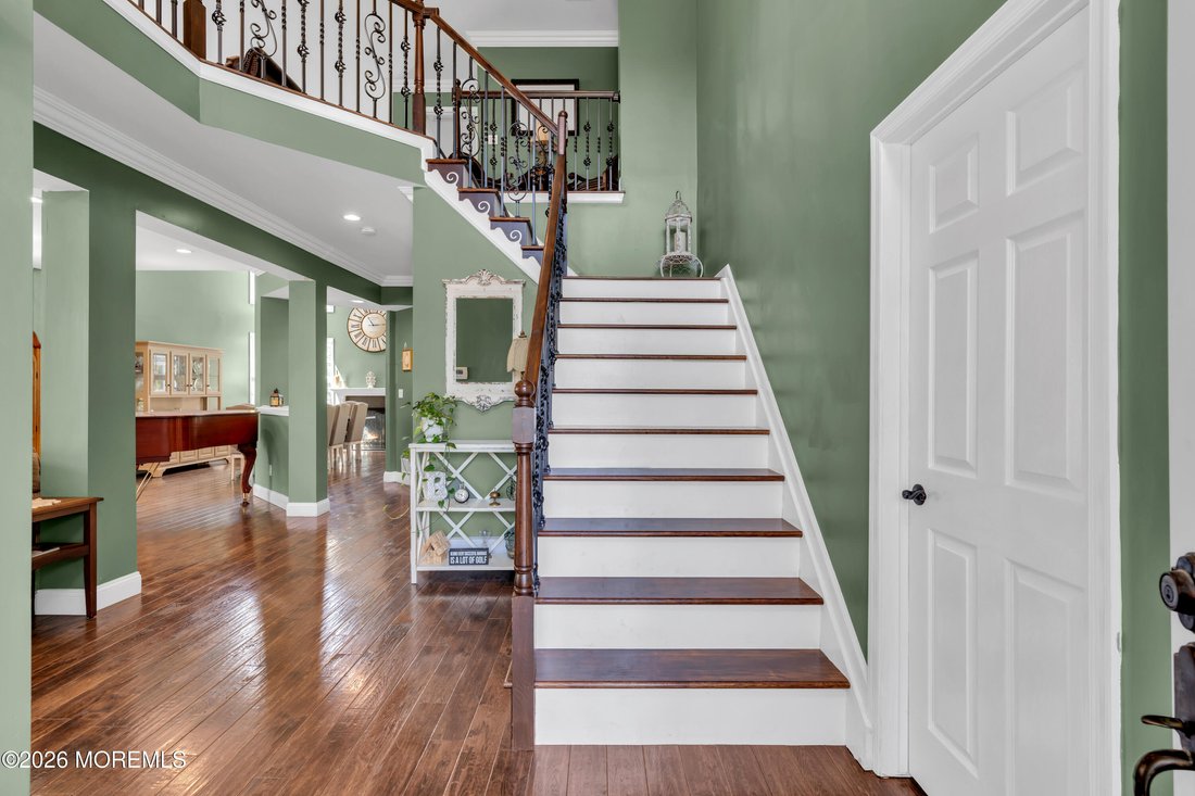 House in Manalapan Township, New Jersey, United States 2 - 17973570