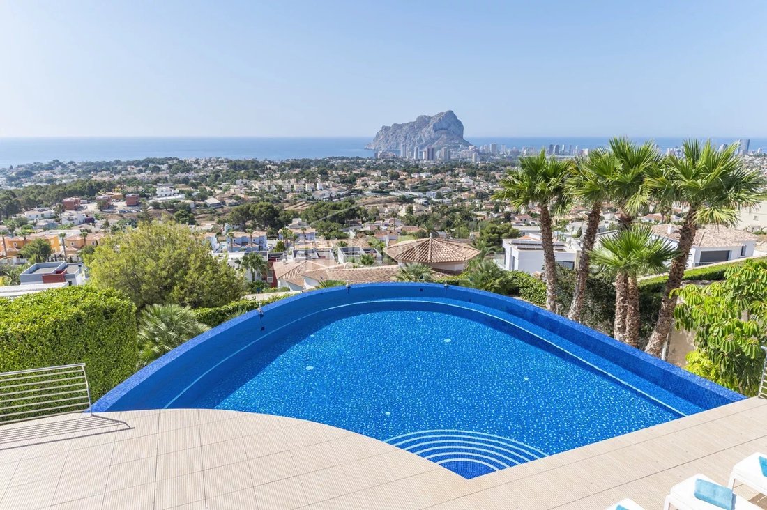 Villa in Calp / Calpe, Valencian Community, Spain 1 - 17973142