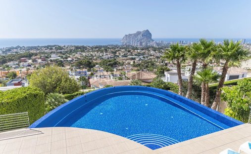 Villa in Calp / Calpe, Valencian Community, Spain 1