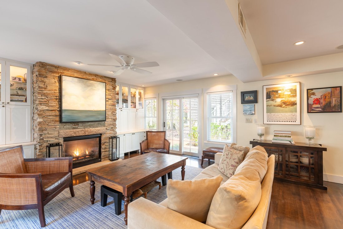 Condo in Provincetown, Massachusetts, United States 4 - 17973244