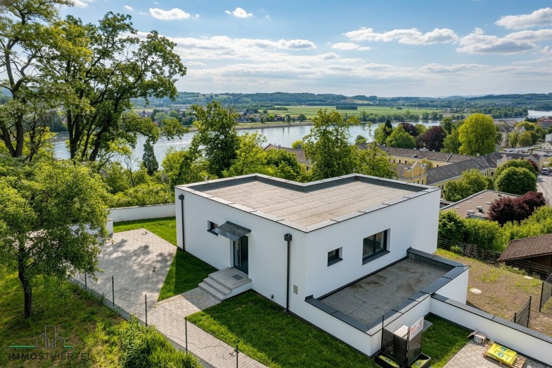 Villa in Ybbs an der Donau, Lower Austria, Austria 1 - 17973776