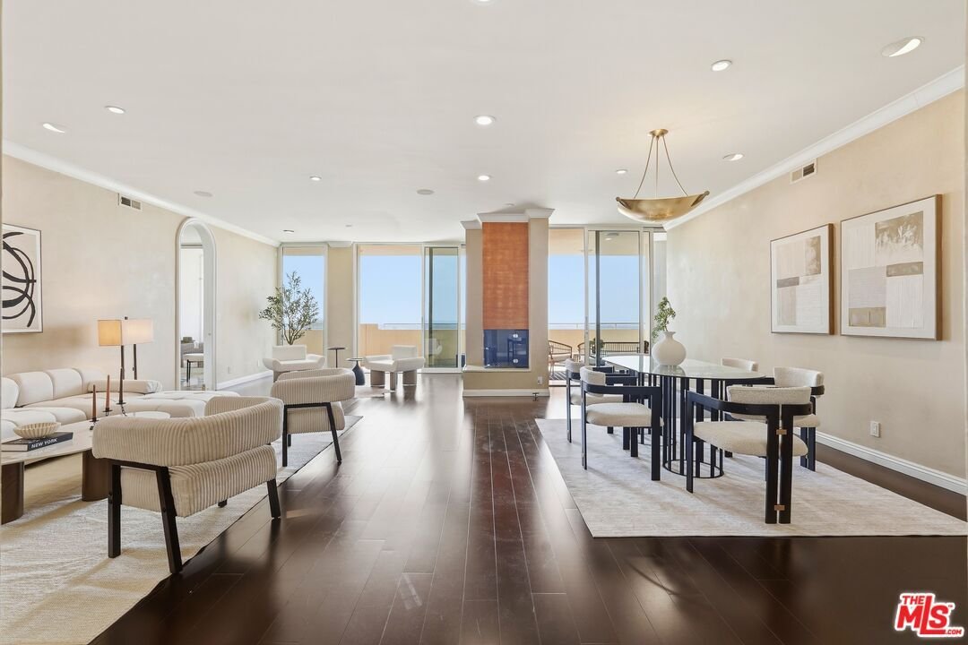 Condo in Los Angeles, California, United States 1 - 17973395