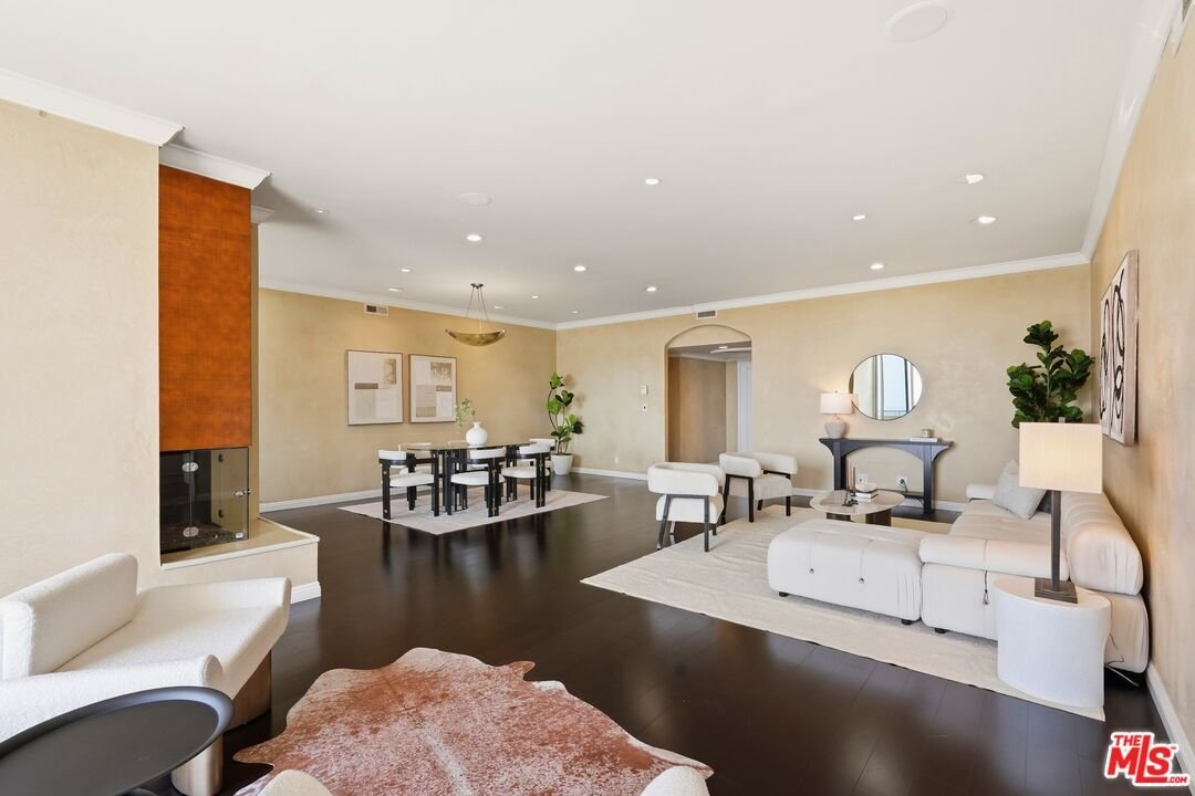 Condo in Los Angeles, California, United States 5 - 17973395