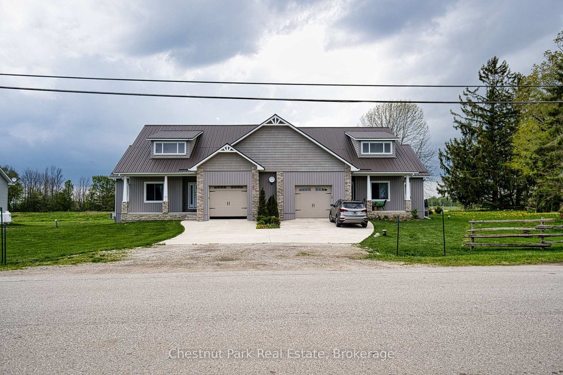 House in Wiarton, Ontario, Canada 4 - 15384965