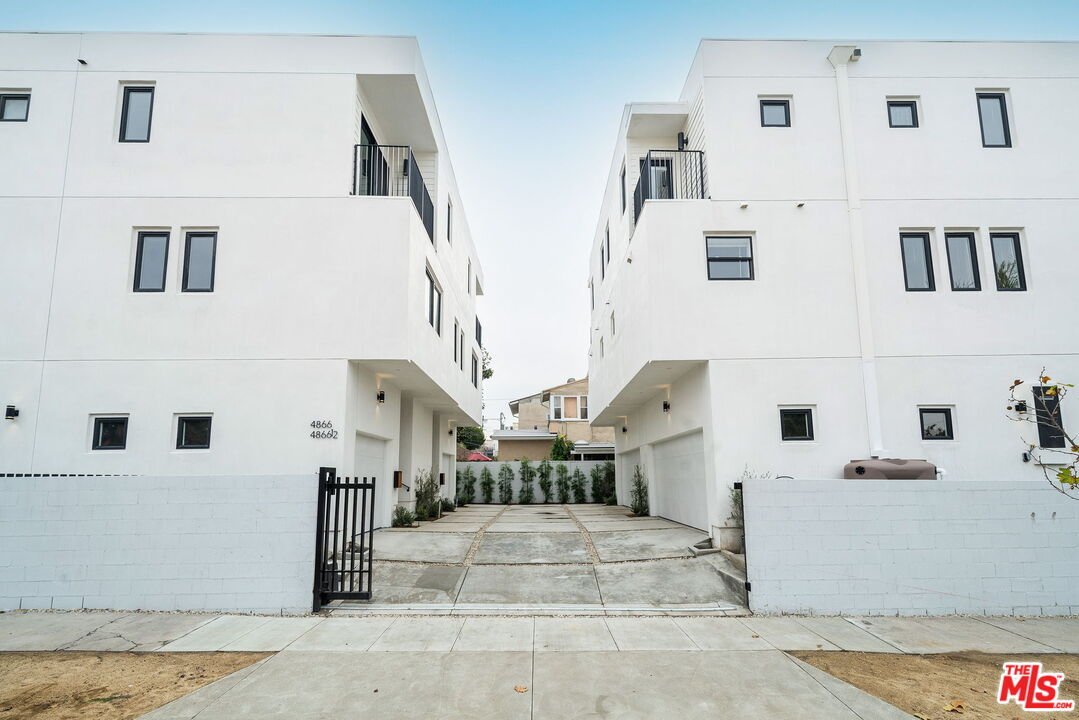 Los Angeles, California, United States 2 - 17973302