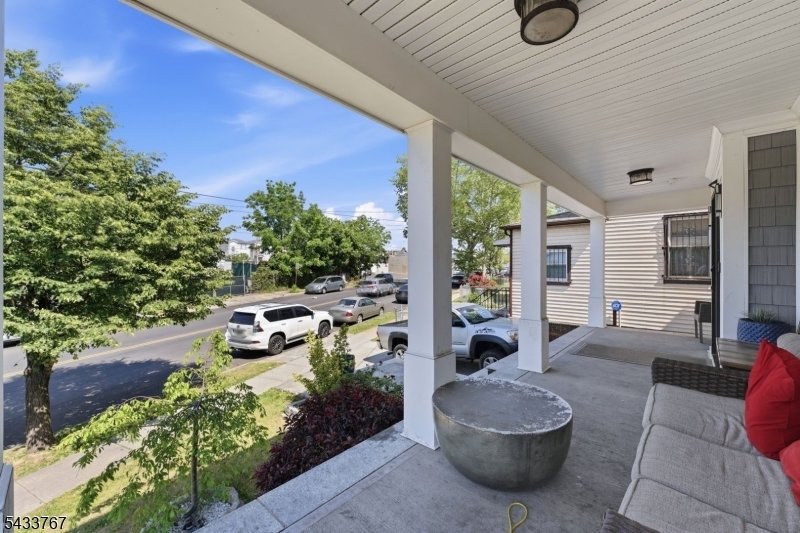 House in Elizabeth, New Jersey, United States 5 - 17973566