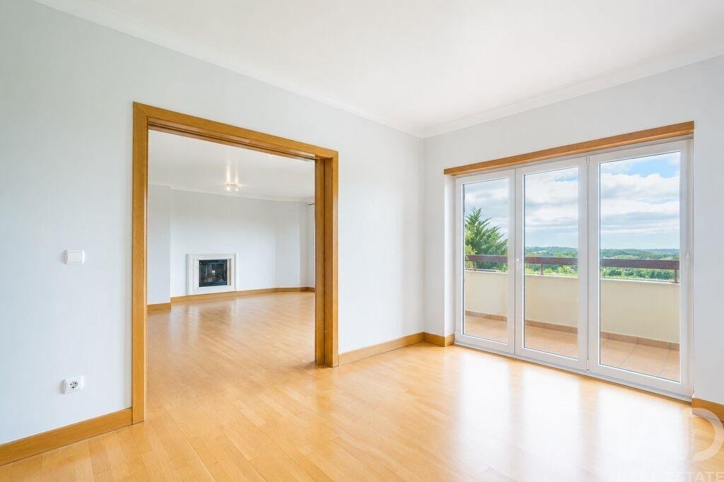 Apartment in Belas, Lisbon, Portugal 3 - 17973454