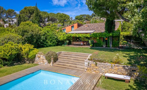 Casa a Collines, Le Cannet, Francia 1