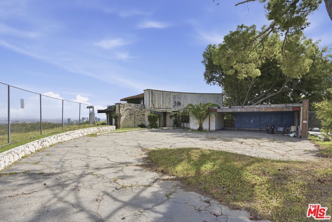 Land in Los Angeles, California, United States 3 - 17973256