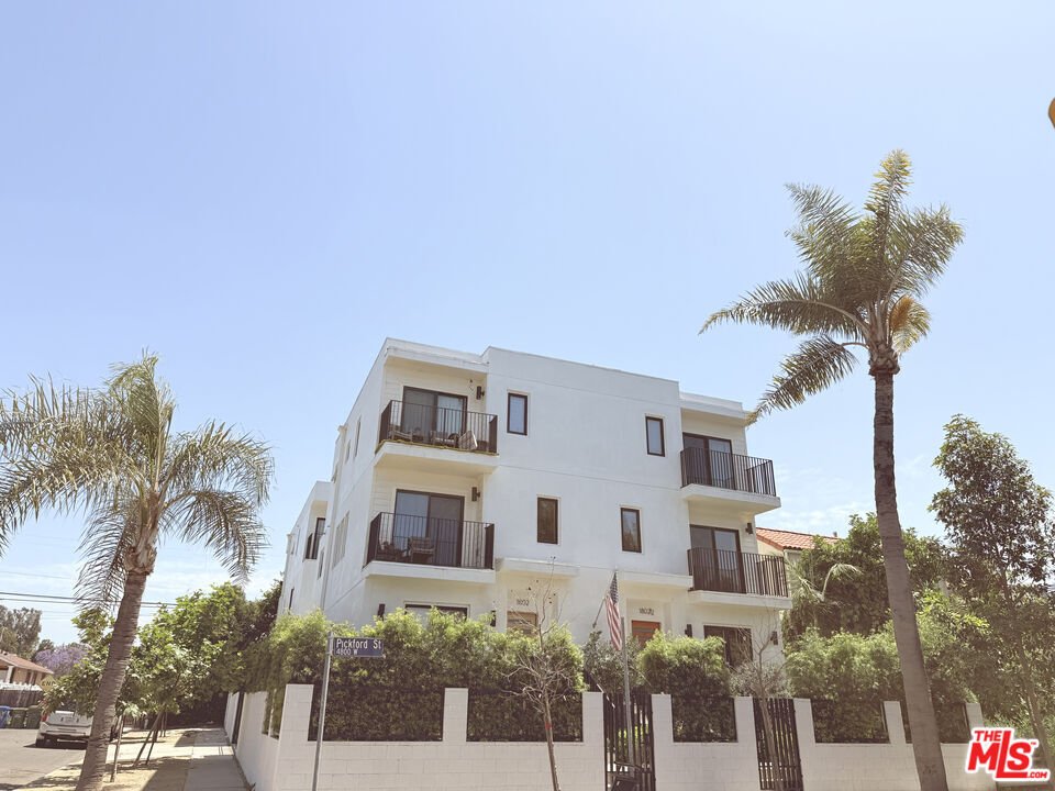 Los Angeles, California, United States 1 - 17973302