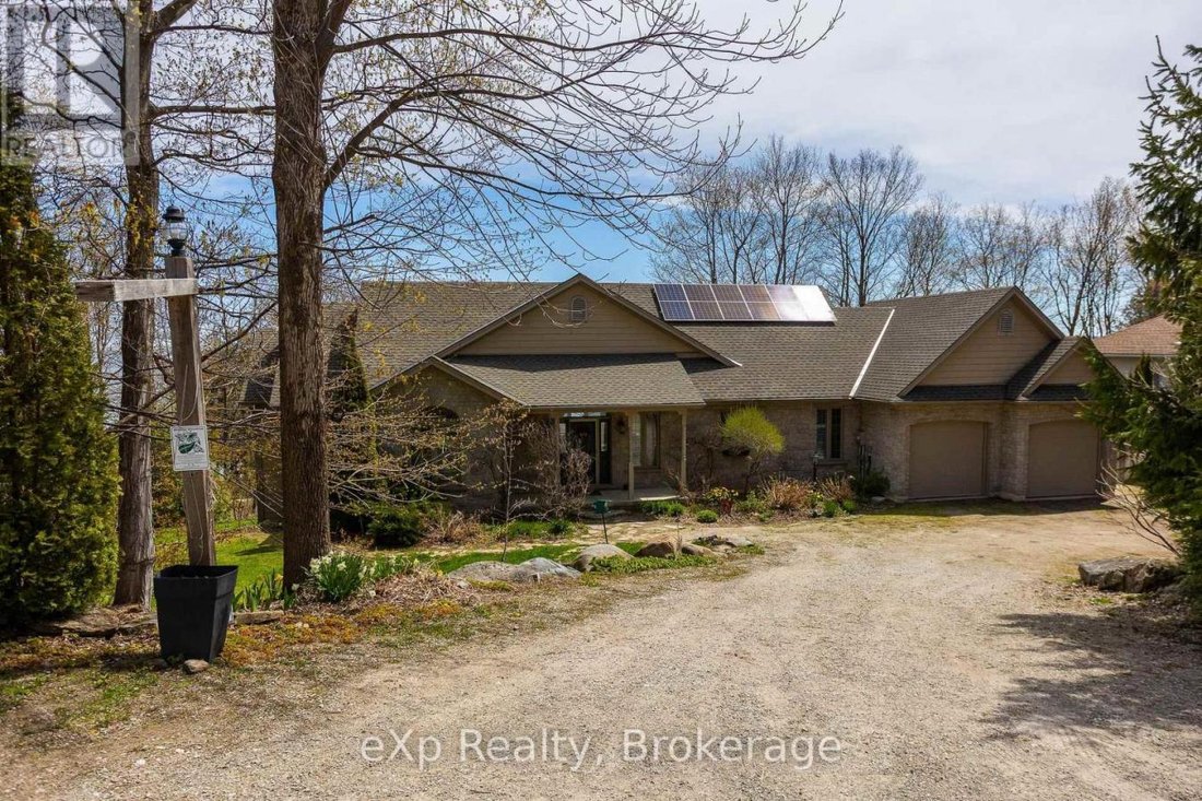 House in Wiarton, Ontario, Canada 4 - 17973069