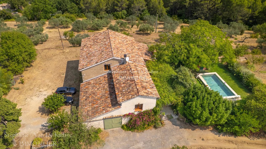 Estate in Cerisaie-Pont d'Aups-Sainte Cile-Beaussaret, Draguignan, France 1 - 17973469