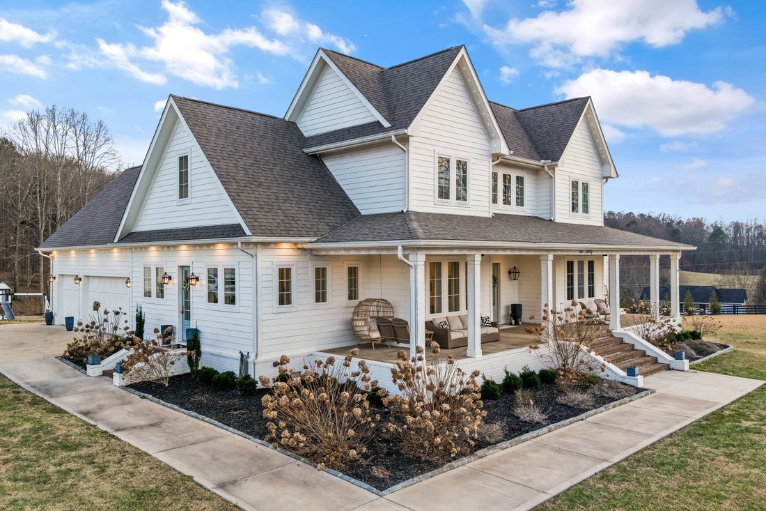 Clinton, Tennessee, United States 3 - 17973530