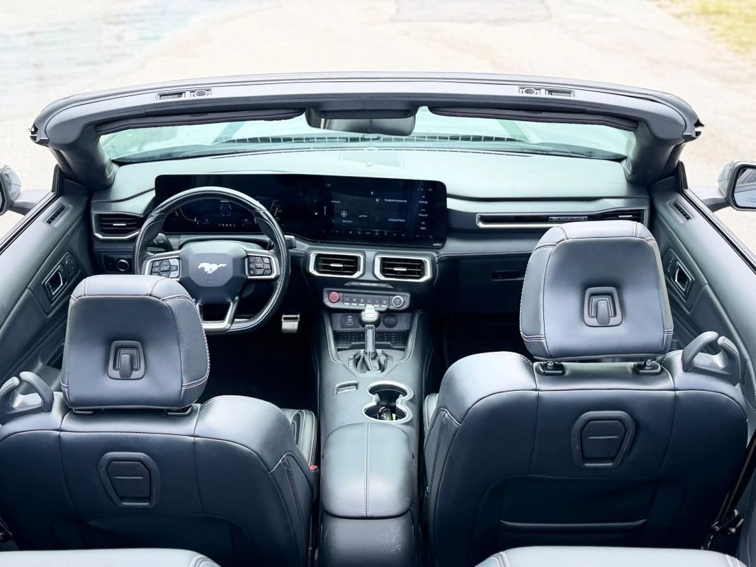 Cabriolet in Miami, FL, United States 5 - 17973958