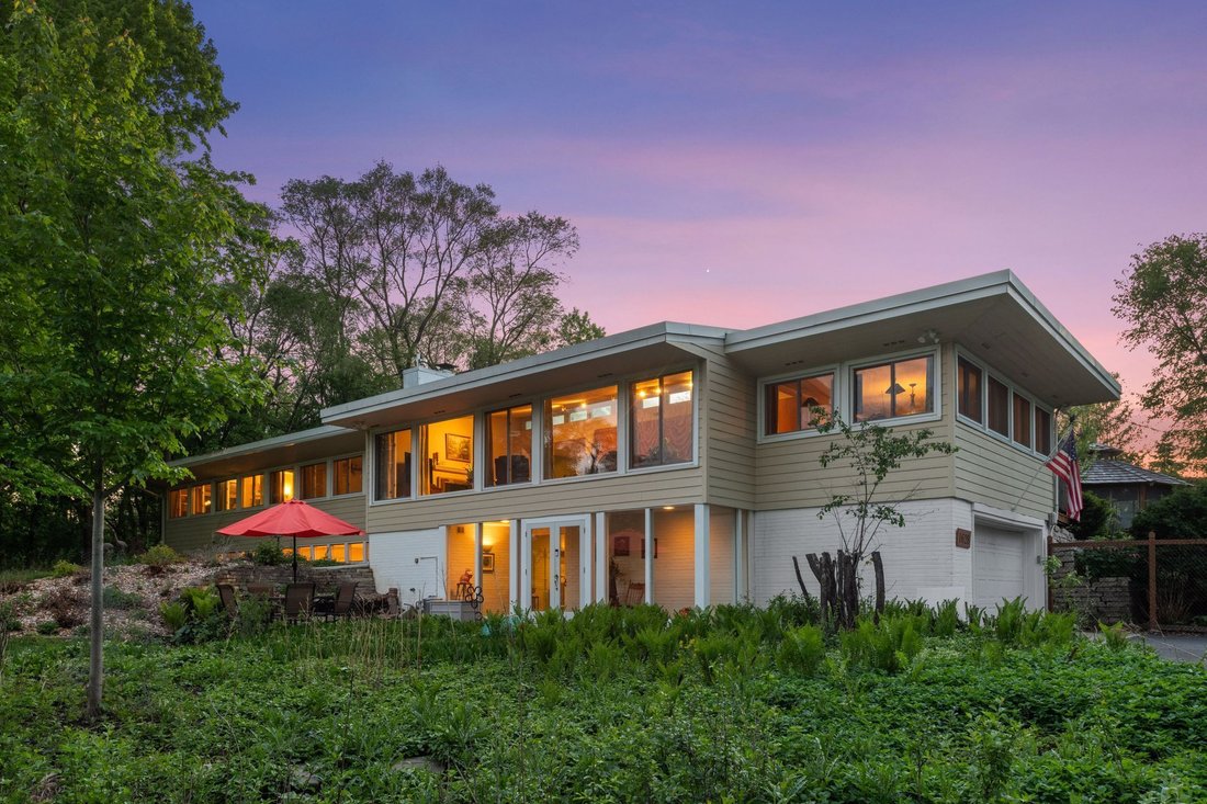 House in Wayzata, Minnesota, United States 4 - 17974116