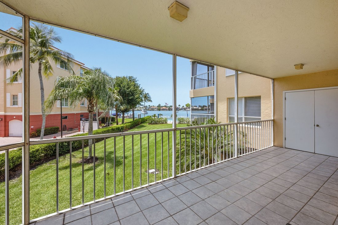 Condo in Marco Island, Florida, United States 2 - 17974271