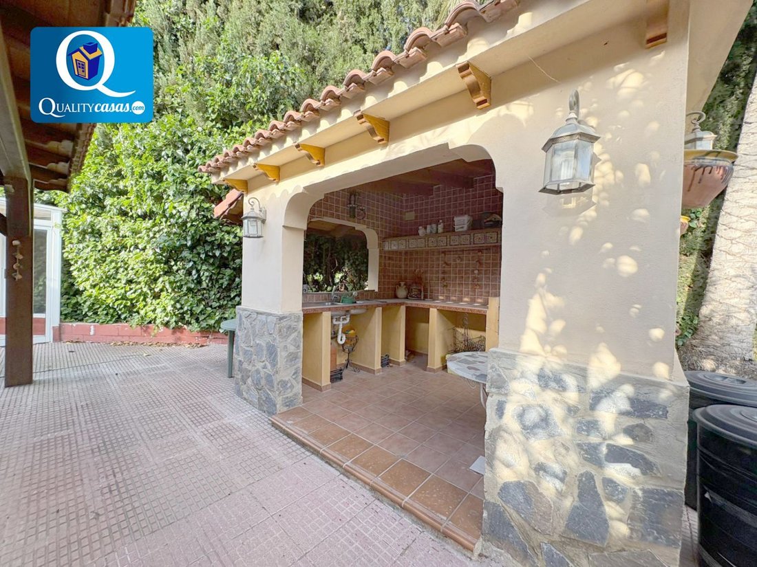 Chalet in Mutxamel, Valencian Community, Spain 2 - 17974091