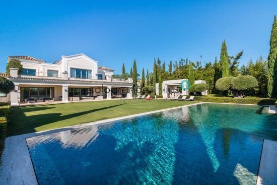 Villa in Sotogrande, San Roque, Andalusia 2 - 17974084