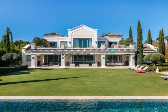 Villa in Sotogrande, San Roque, Andalusia 1 - 17974084