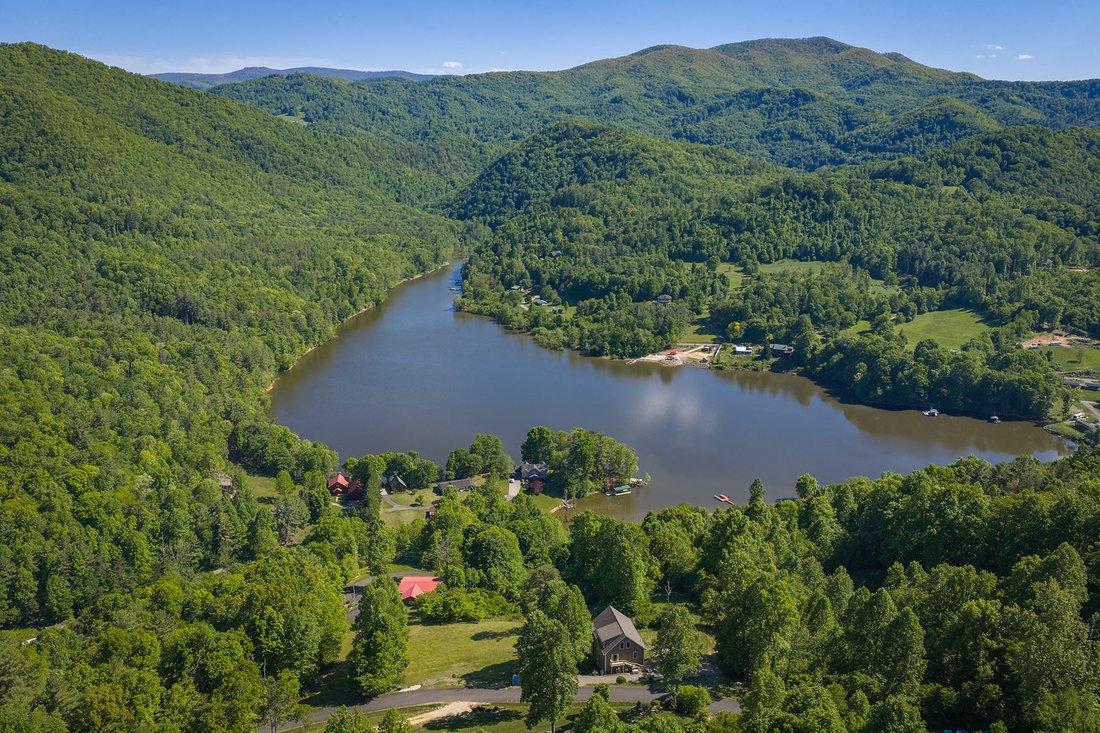 House in Mountain City, Tennessee, United States 3 - 17974123