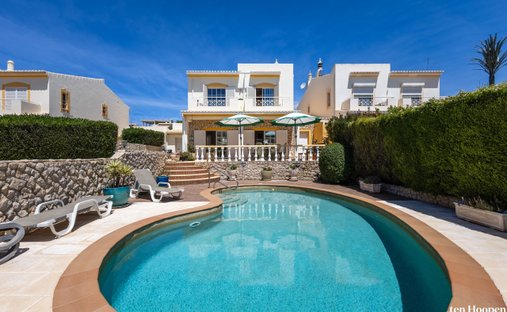 Villa in Praia da Luz, Algarve, Portugal 1