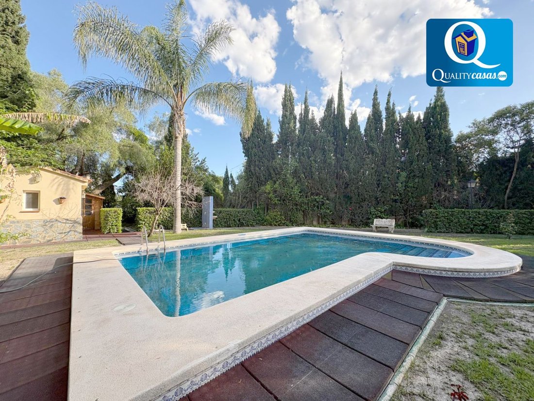 Chalet in Mutxamel, Valencian Community, Spain 1 - 17974091