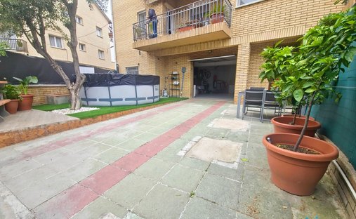 Townhouse en Ripollet, Cataluña, España 1