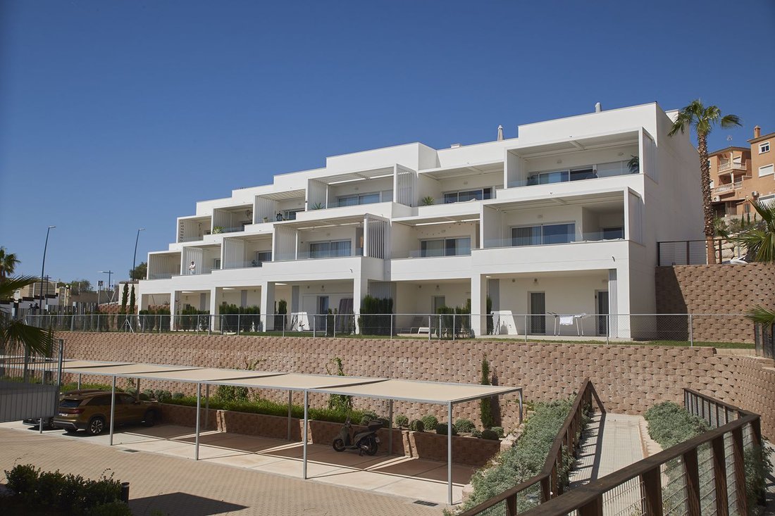 Apartment in la Vila Joiosa / Villajoyosa, Valencian Community, Spain 1 - 17974087