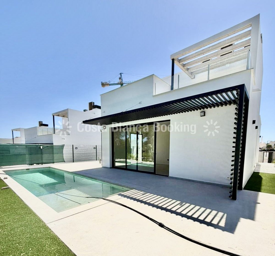 Chalet in Finestrat, Valencian Community, Spain 1 - 17974185