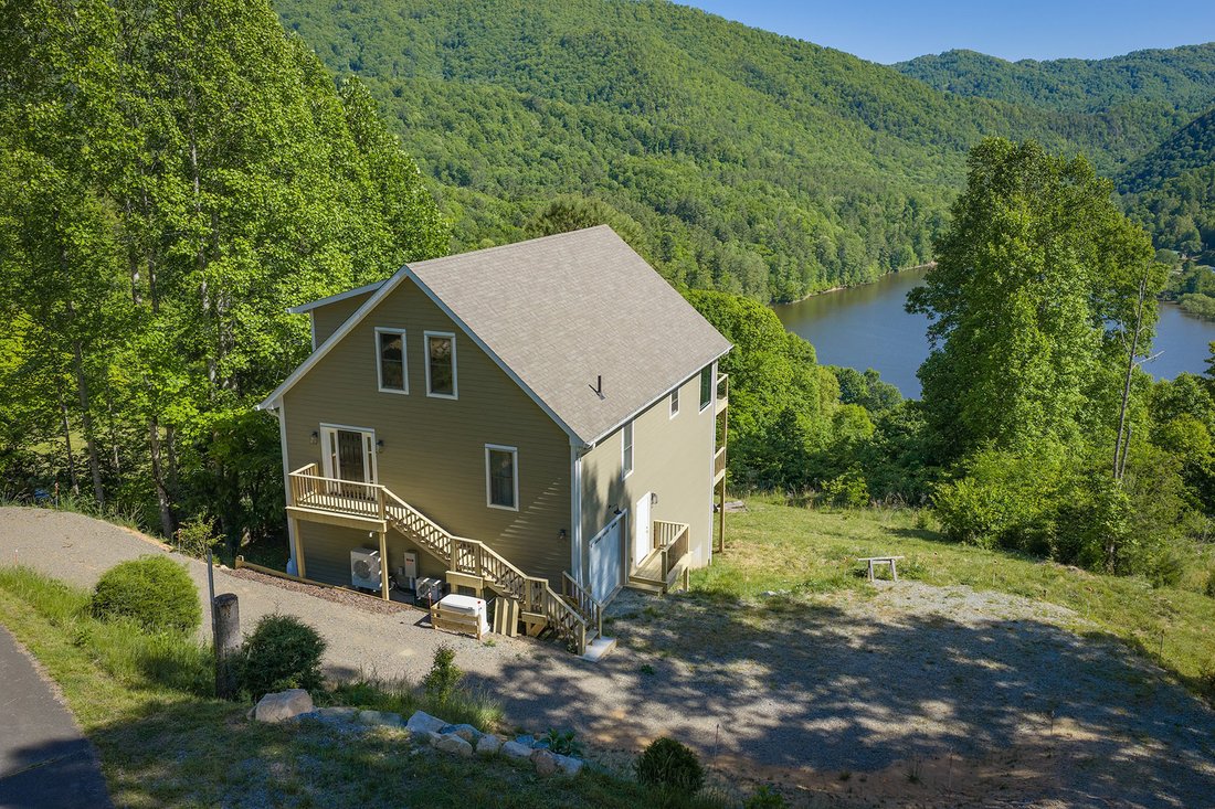 House in Mountain City, Tennessee, United States 2 - 17974123