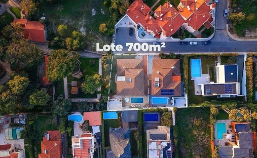 Villa in Carcavelos e Parede, Lisbon, Portugal 1