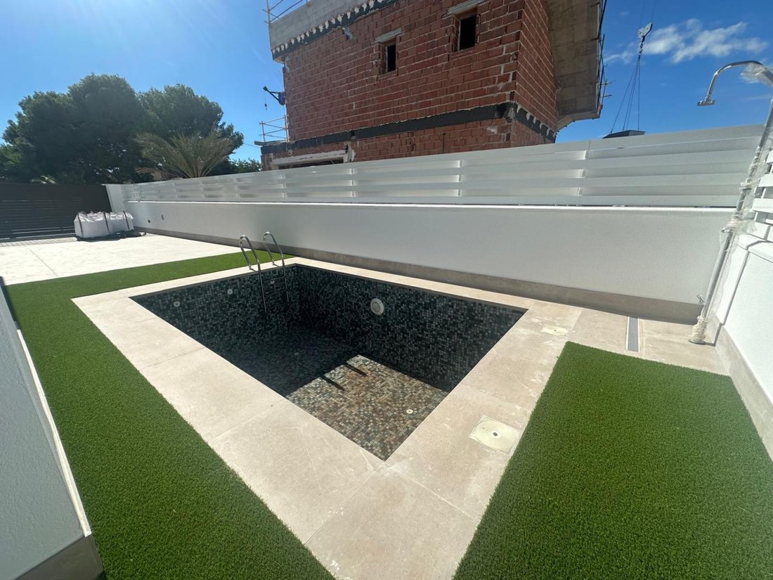 Chalet in Guardamar del Segura, Valencian Community, Spain 4 - 17974089