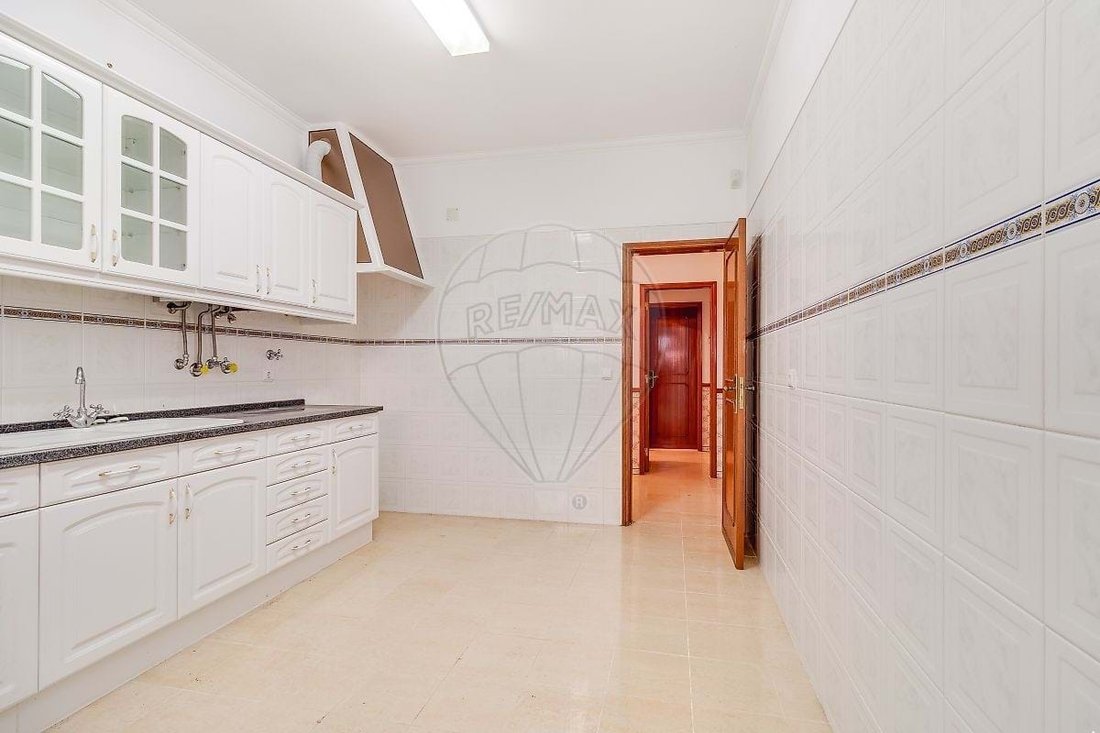 Villa in Rio de Mouro, Lisbon, Portugal 5 - 16706441
