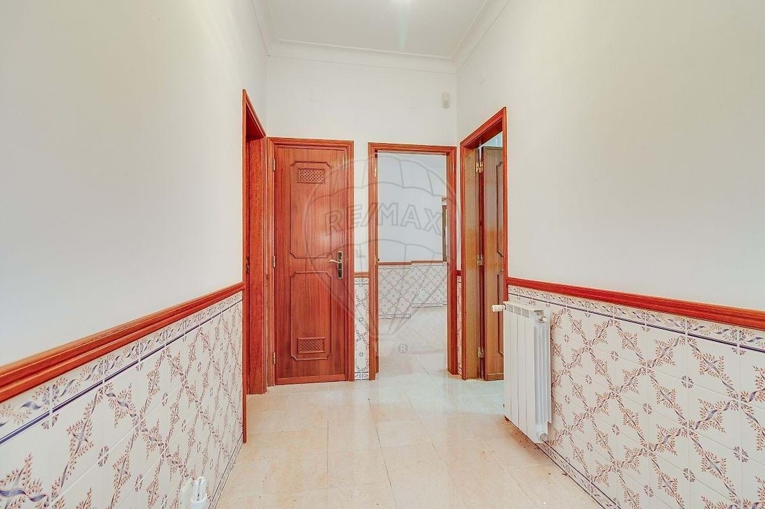 Villa in Rio de Mouro, Lisbon, Portugal 2 - 16706441