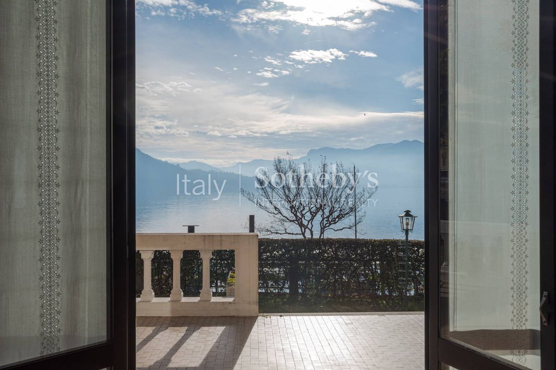 House in Maccagno con Pino e Veddasca, Lombardy, Italy 3 - 17974146