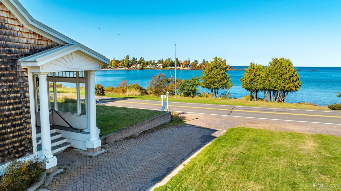 House in Eagle Harbor, Michigan, United States 4 - 17974297