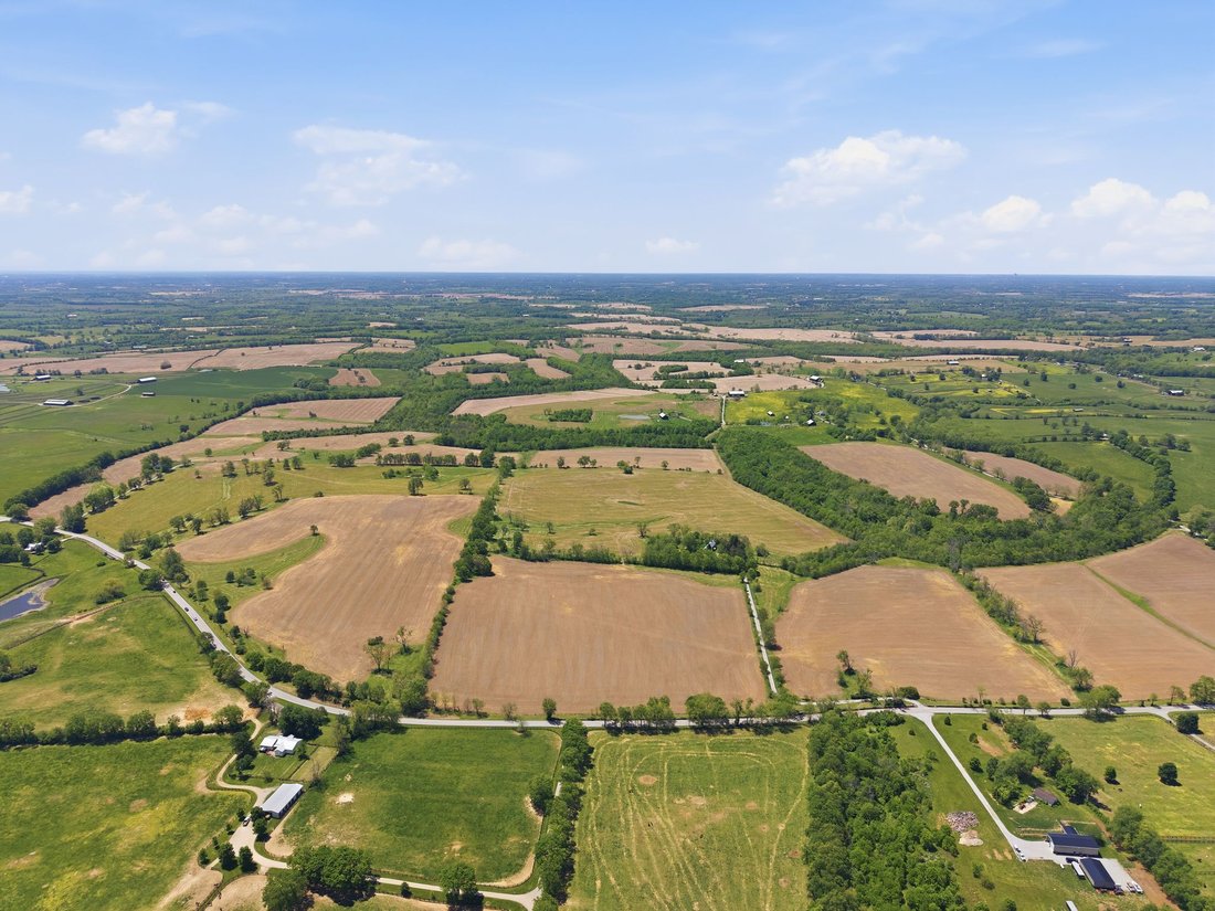Farm Ranch in Paris, Kentucky, United States 5 - 17974309