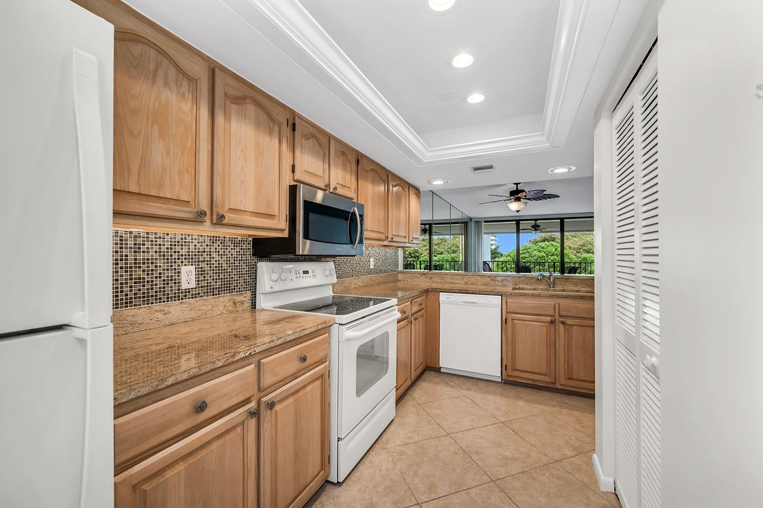 Condo in Marco Island, Florida, United States 3 - 17974317