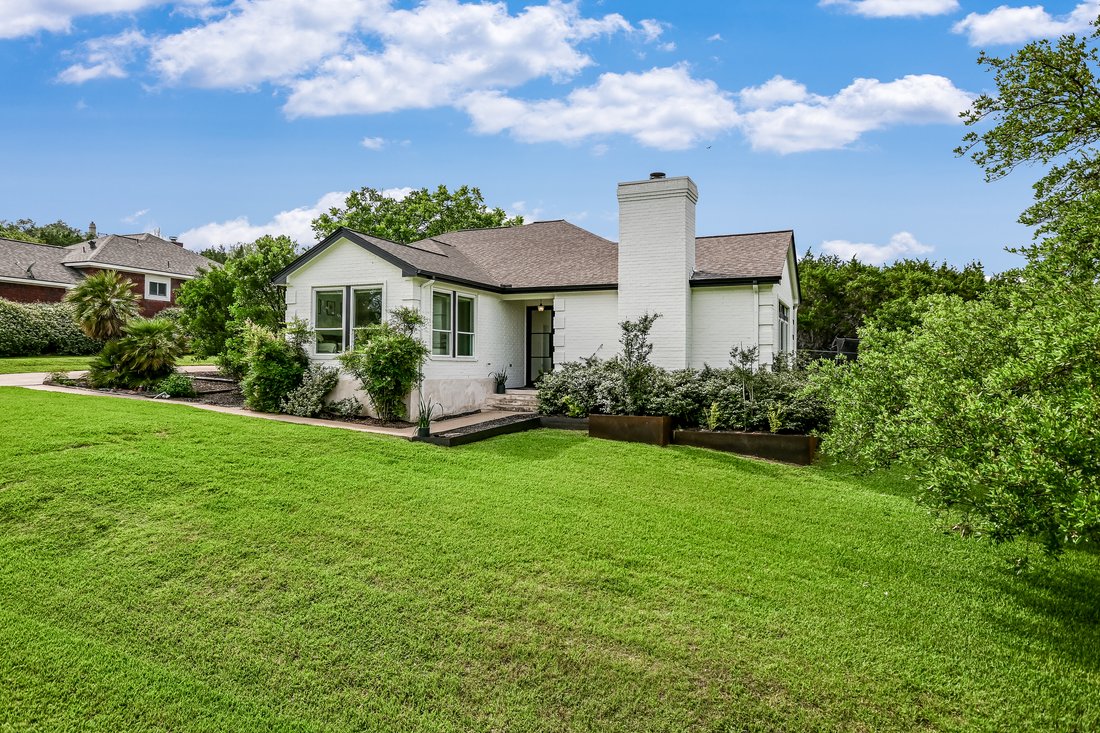 House in The Hills, Texas, United States 1 - 17974311
