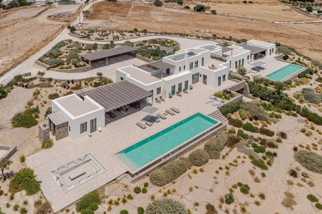 Villa in Paros, Aegean, Greece 1 - 17974285