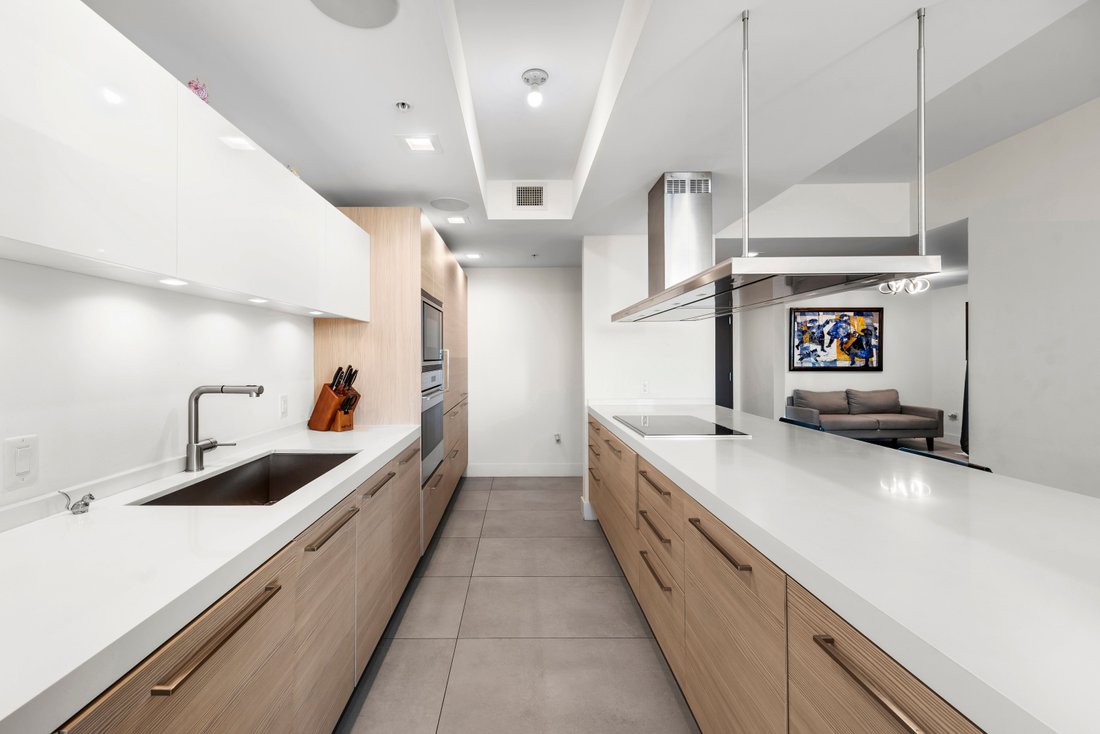 Condo in North Miami Beach, Florida, United States 5 - 17974395