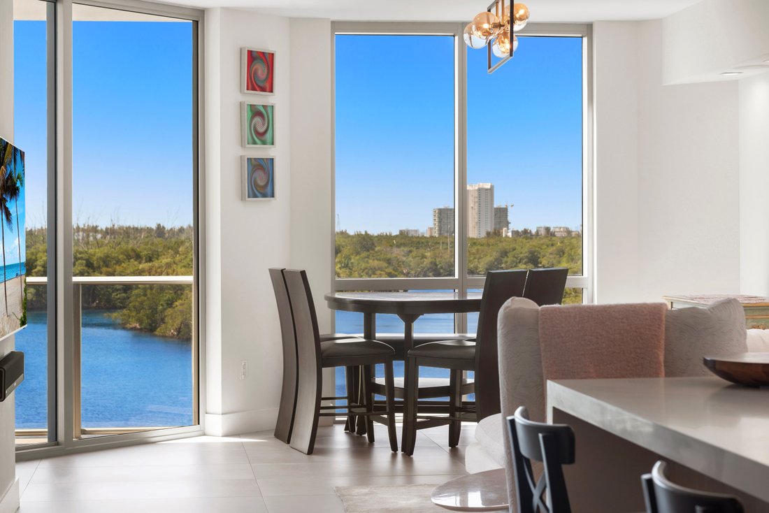 Condo in North Miami Beach, Florida, United States 2 - 17974395