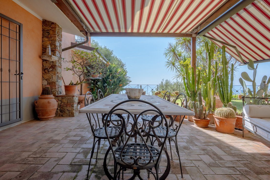 Villa in Albissola Marina, Liguria, Italy 2 - 17974594
