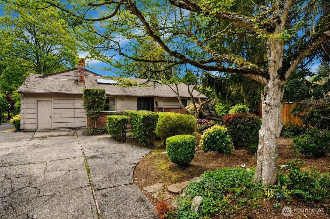 House in Medina, Washington, United States 2 - 17974635