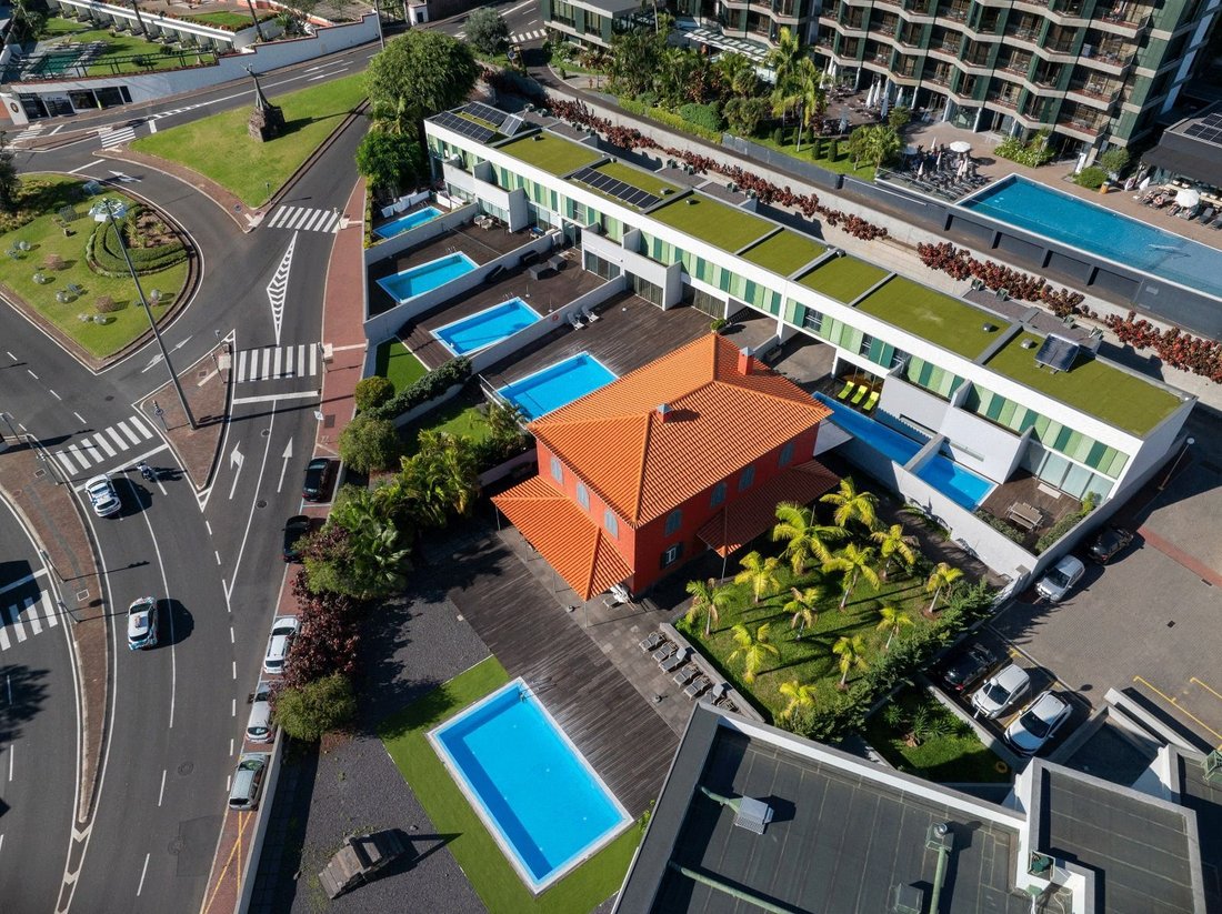 Townhouse in Sao Martinho, Madeira, Portugal 1 - 17976808