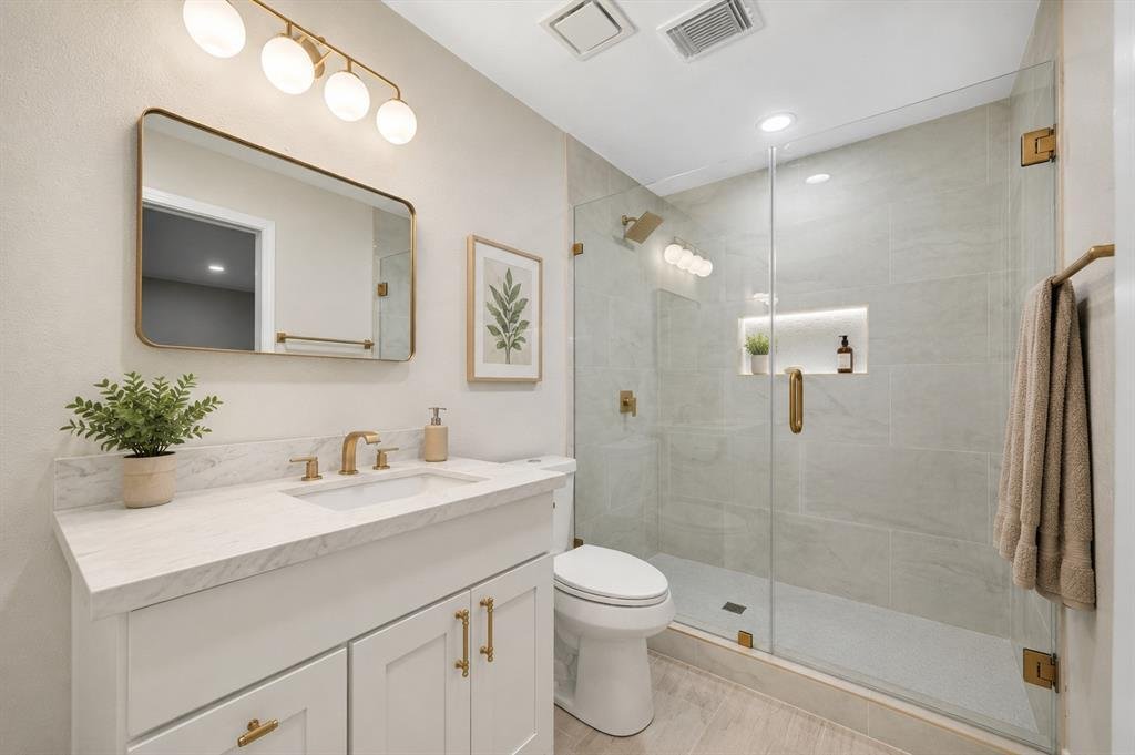 House in Plano, Texas, United States 5 - 17975885