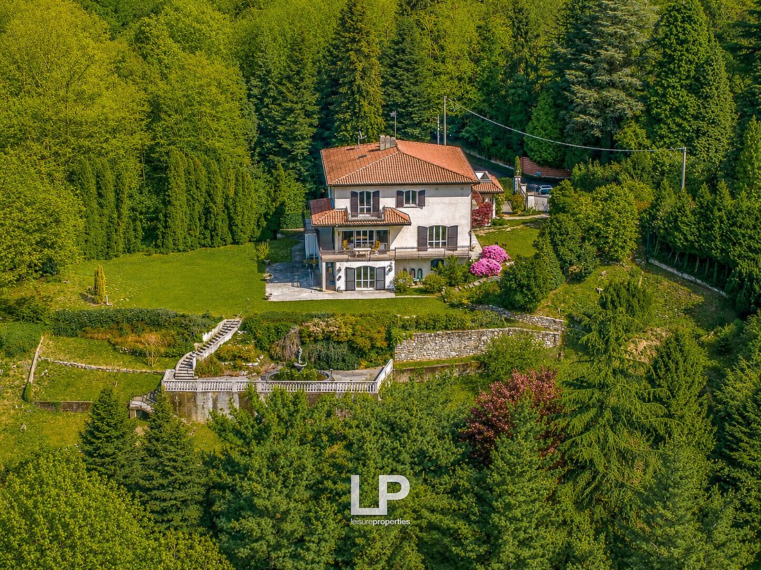 House in Leggiuno, Lombardy, Italy 4 - 17975179