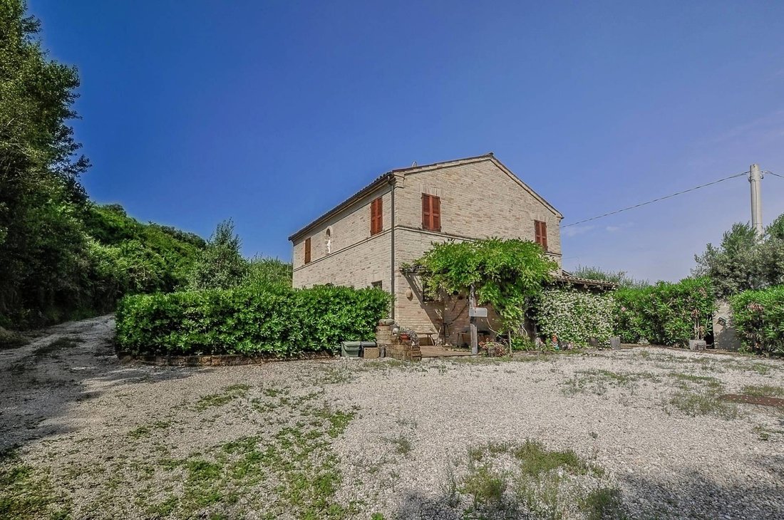 Country House in Altidona, Marche, Italy 1 - 17980929