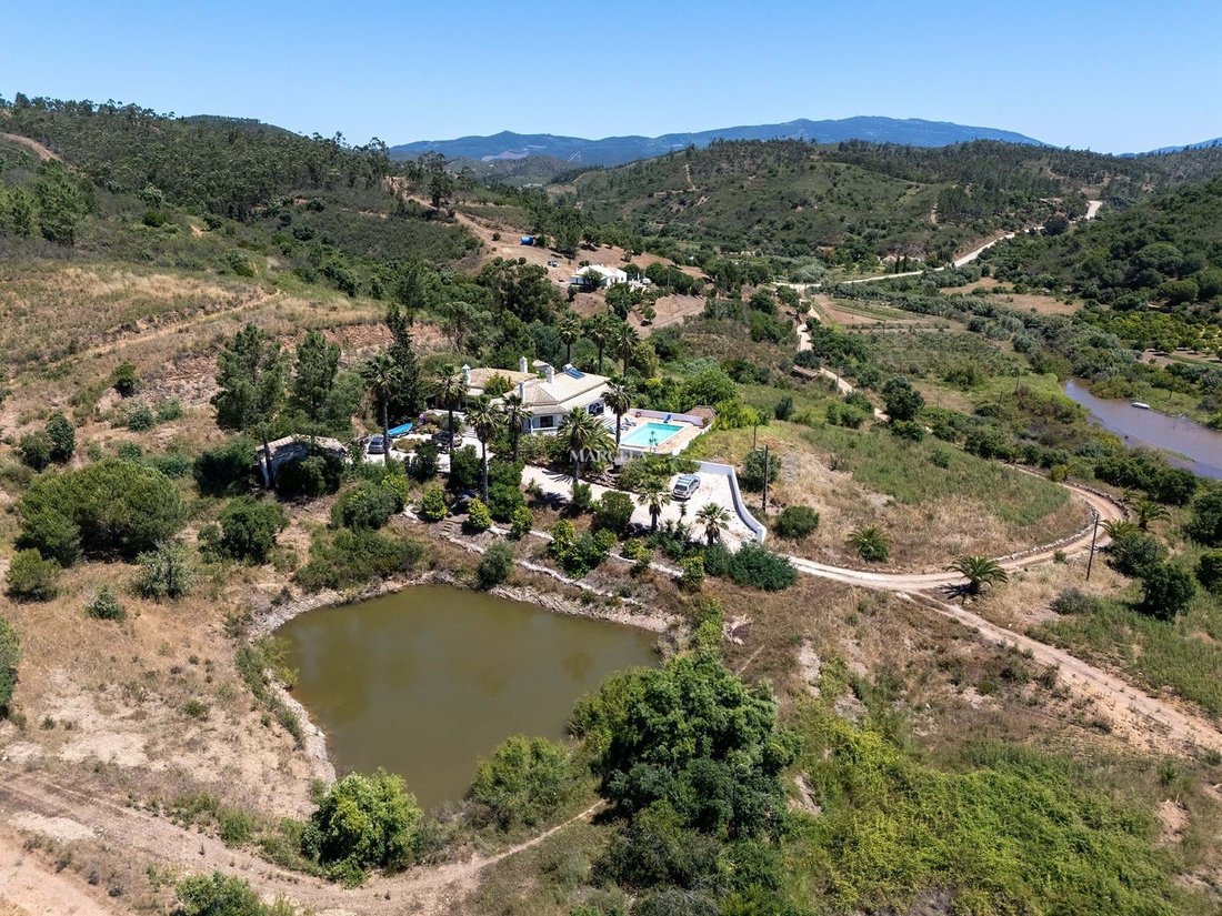 Villa in Odiaxere, Algarve, Portugal 1 - 15888683