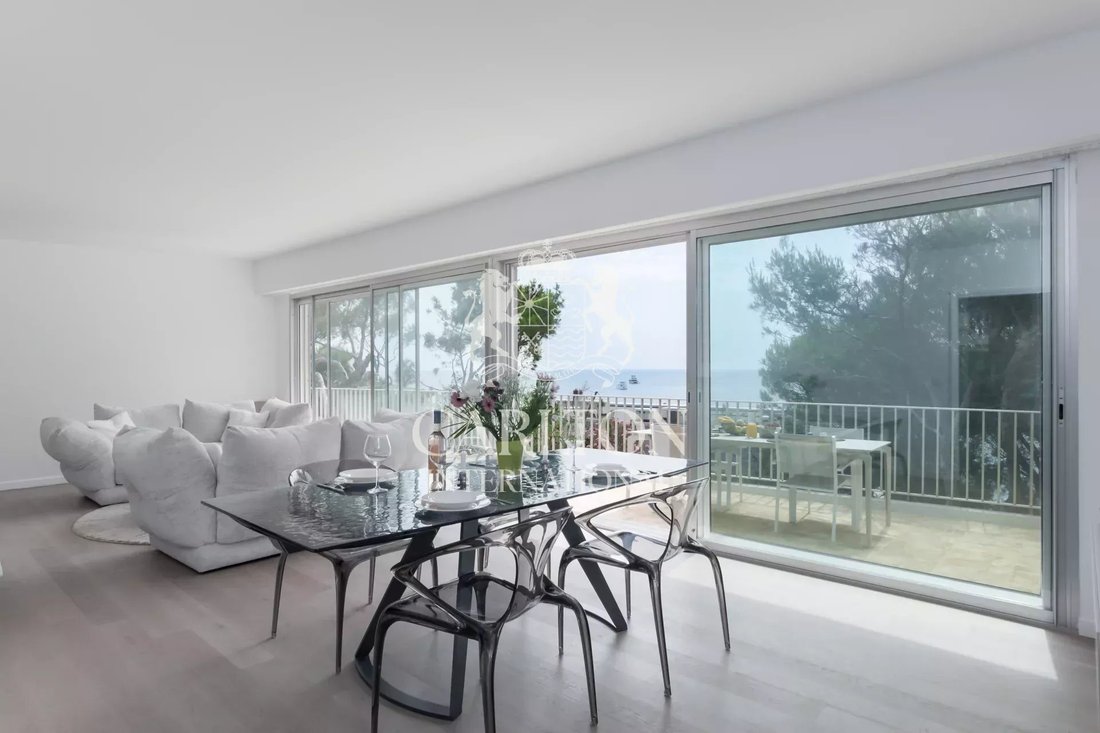 Villa in Antibes, Provence-Alpes-Côte d'Azur, France 4 - 17841361